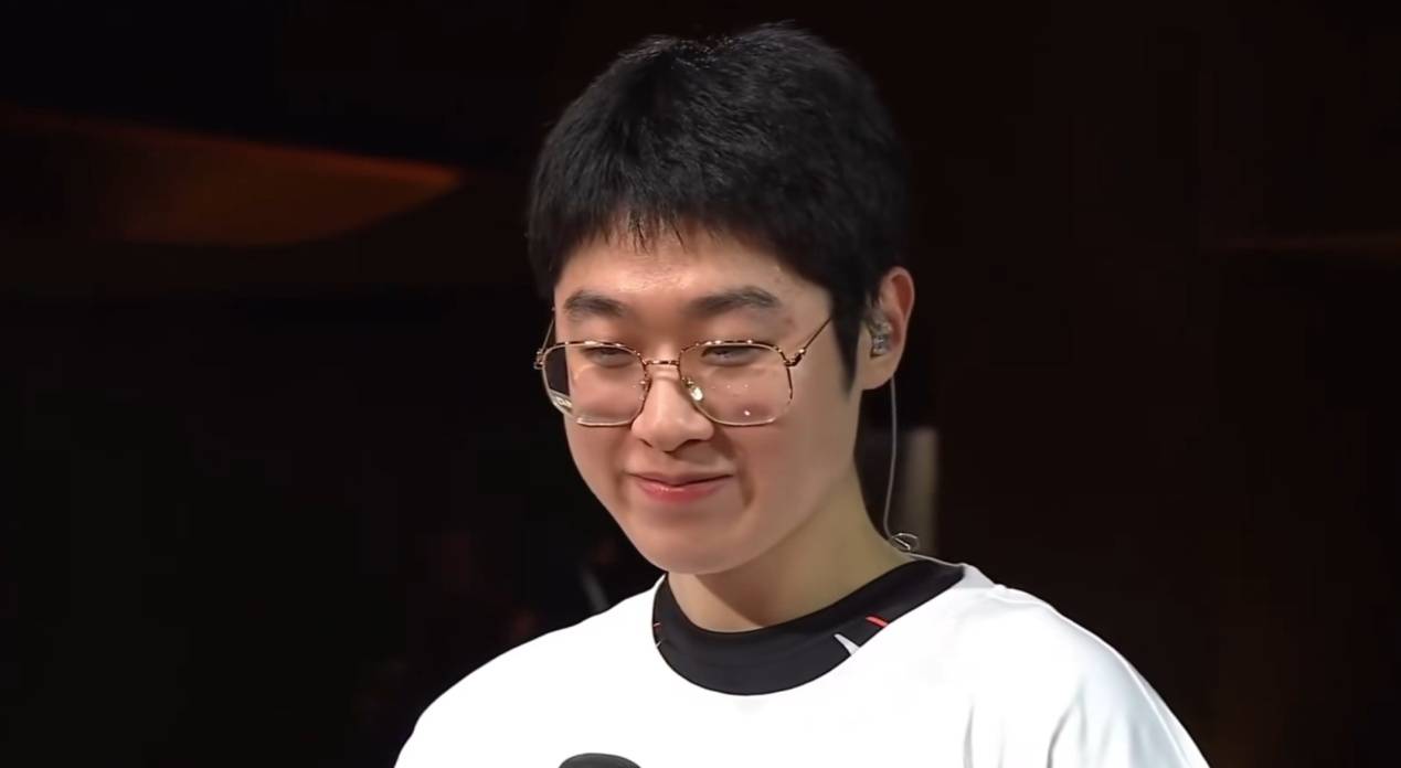 Faker迎来七赛季高光表现，篮网球迷沸腾！