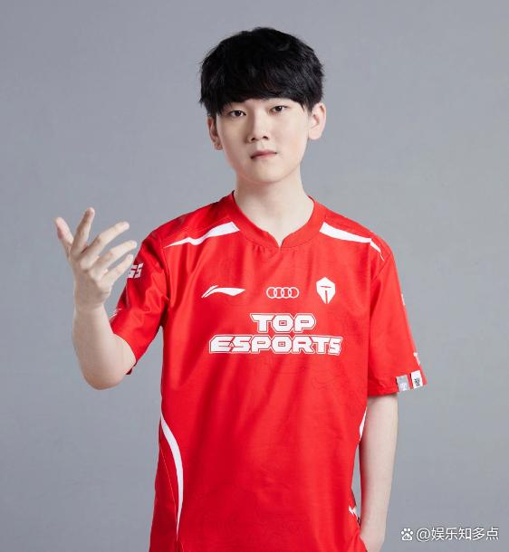 JackeyLove回归赛场，回归赛场首场状态亮眼，西班牙队观众沸腾！